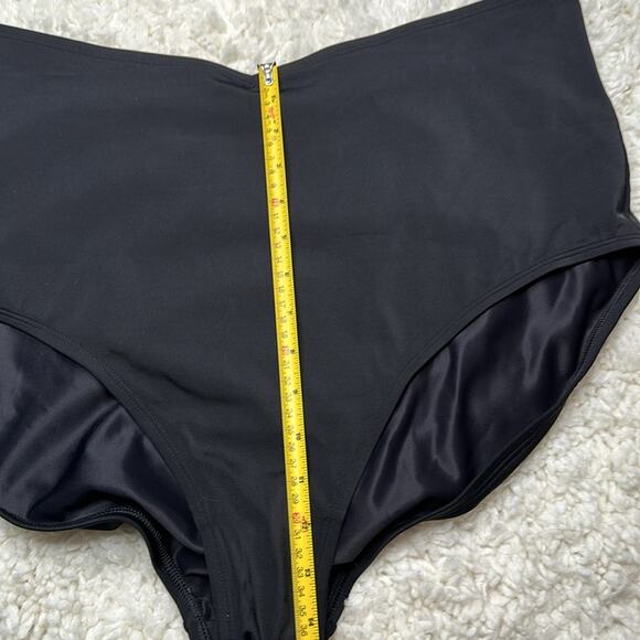 Black Venus V Waist Line Scrunch Butt HighWaisted Swim Bottoms New WO Tag C34 - Picture 6 of 9